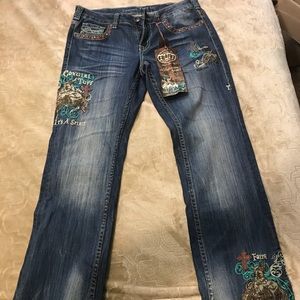 NWT Cowgirl Tuff Unbelievable Spirit Jeans 31/33